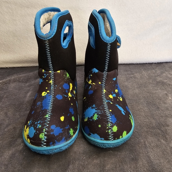 BOGS Colorful Kids Boots with Blue Trim - Picture 3 of 10